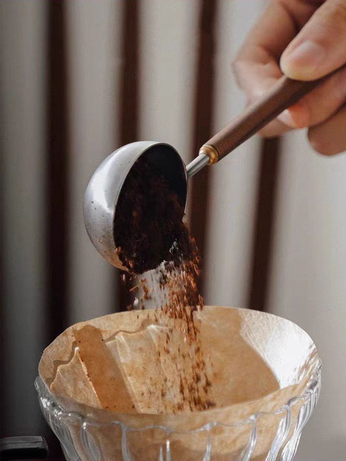 Coffee Spoon - Vintage Walnut  - огляд і ціна Vintage Collectible Spoons