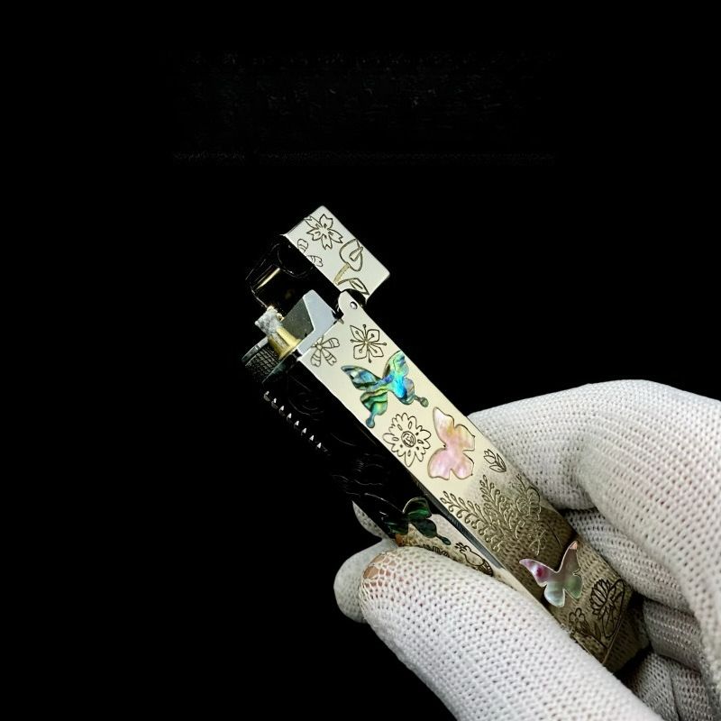 Unusual Brass Four sided Color - огляд і ціна Vintage Collectible Lighters