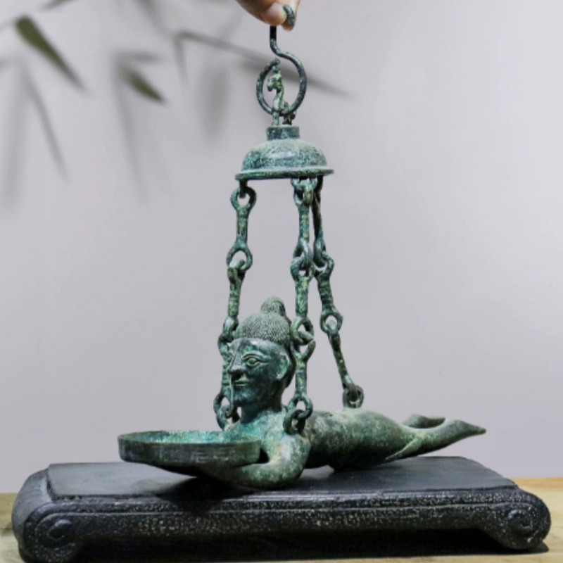 Vintage Bronze Figurative hang - огляд і ціна Collectible Vintage Lamps